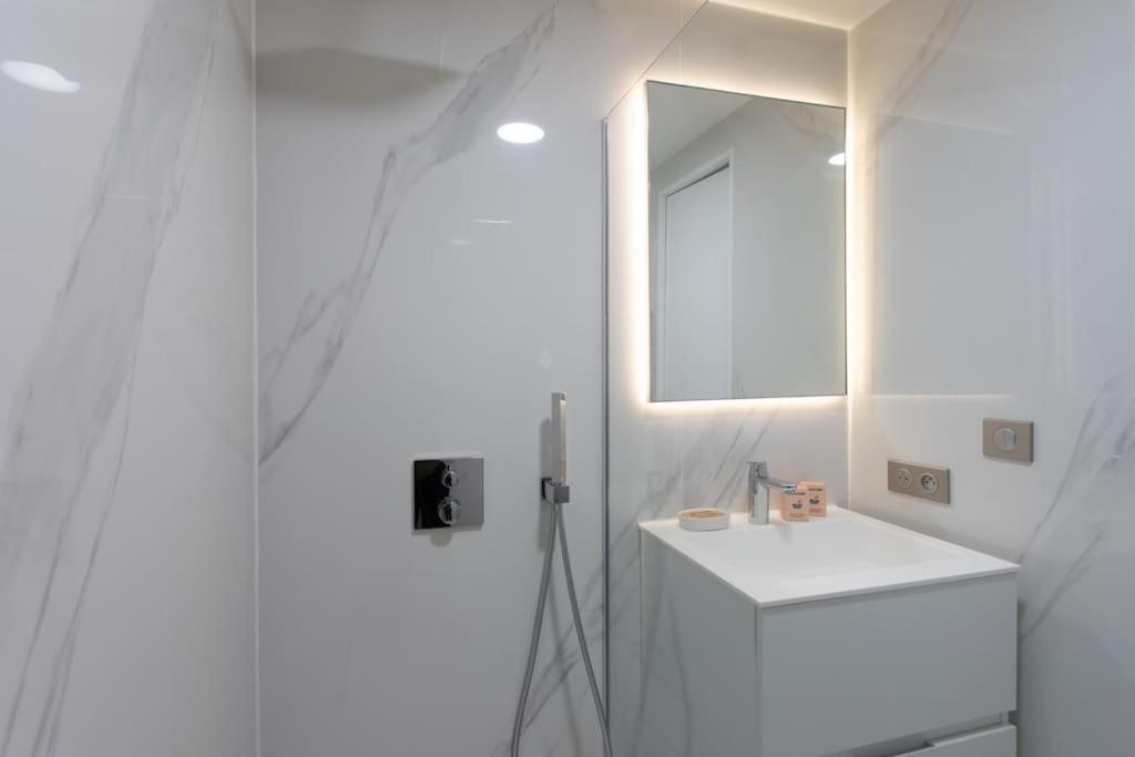 #11 Alex Suite Terrace Parking Ac 2 Bdr 5Mins To Sea Saint-Jean-Cap-Ferrat Exteriör bild